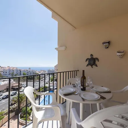 Castle Harbour 35 - Two Bed Apartmán Los Cristianos (Tenerife)