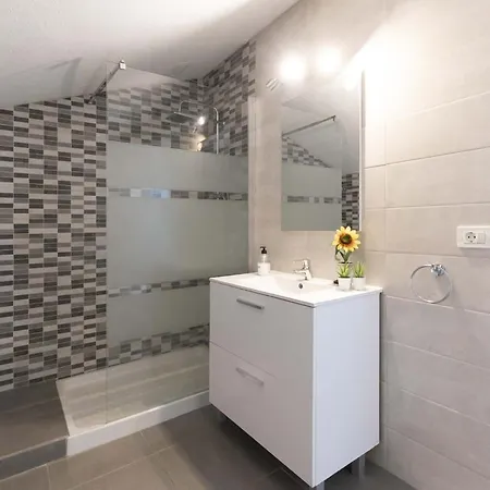 Castle Harbour 35 - Two Bed Apartamento