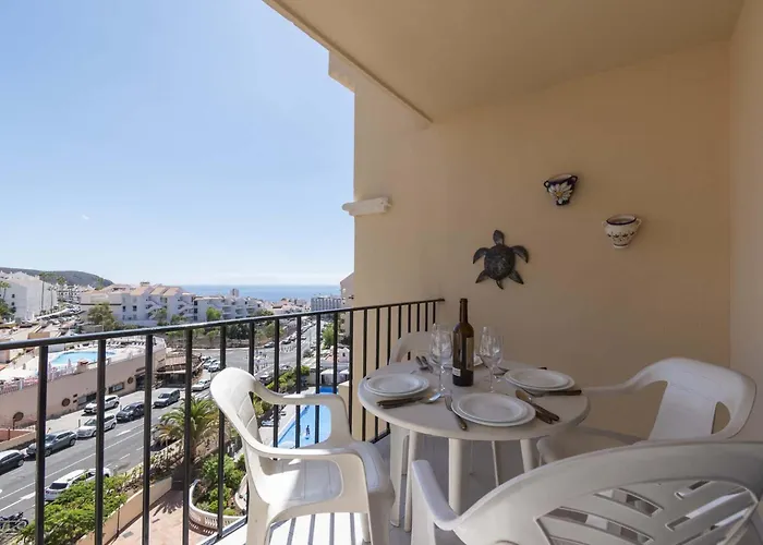 Castle Harbour 35 - Two Bed Apartment Los Cristianos (Tenerife)