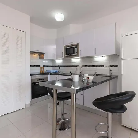 Castle Harbour 35 - Two Bed *